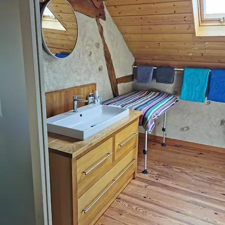 Au Cordonnier Bed and Breakfast *